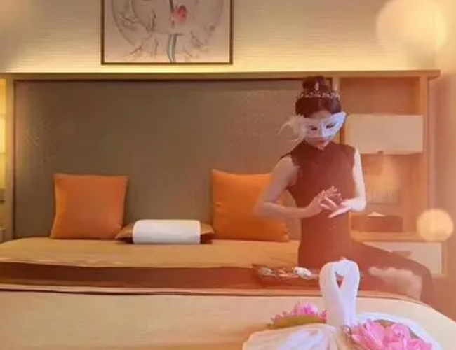 我在广州天河体验了下高端男士按摩spa会馆，私人会所花样超多